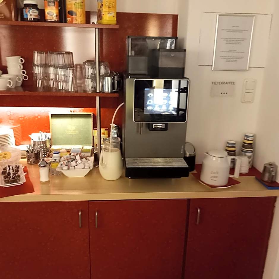 Stadt-gut-Hotel Rheinischer Hof