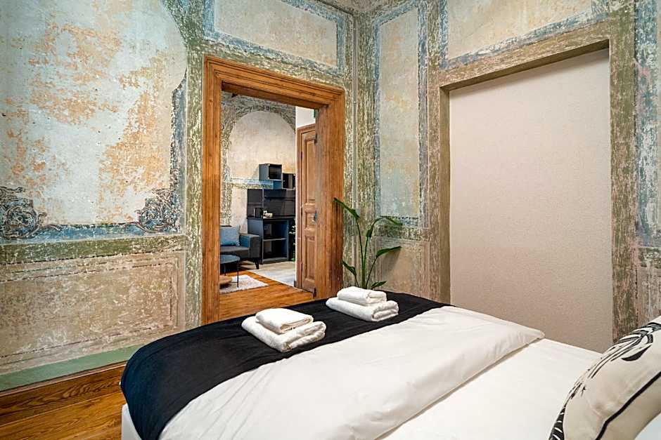 Urban Quarters - Büklü Han