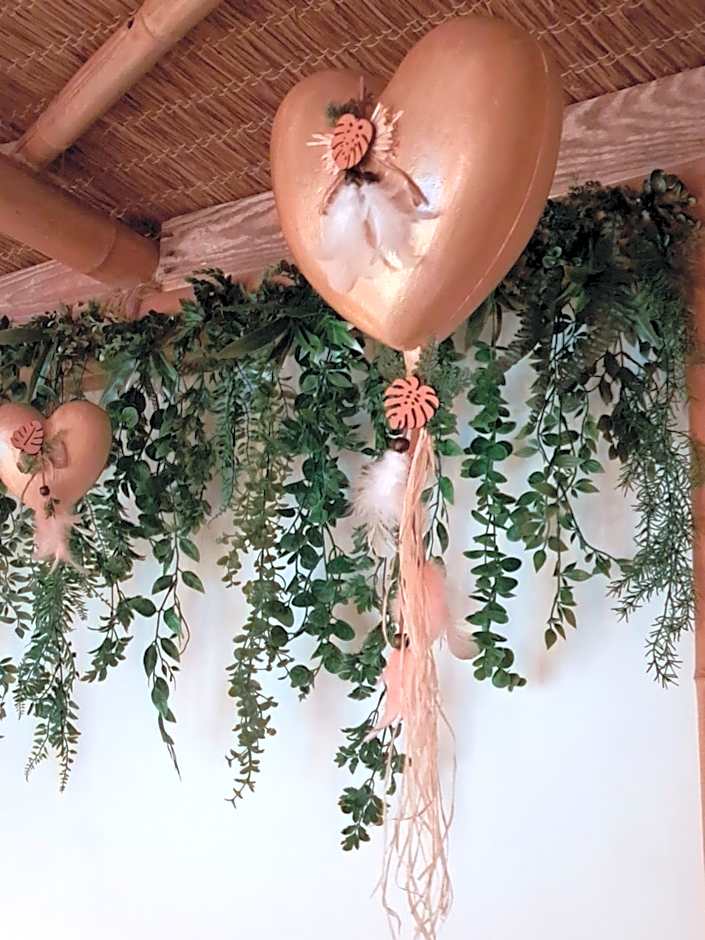 Gîtes Mas des rochers - Case bambou avec Spa