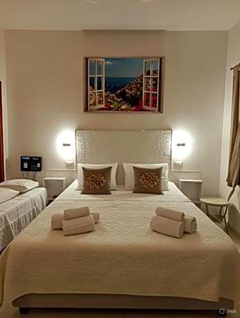 Double or Twin Room with Private External Bathroom