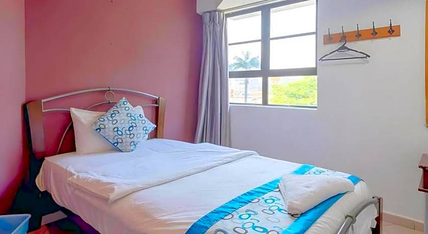 OYO 89874 Gs Golden Star Hotel