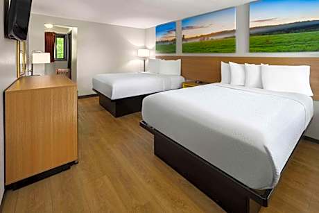 Double Room with Two Double Beds - Non-Smoking