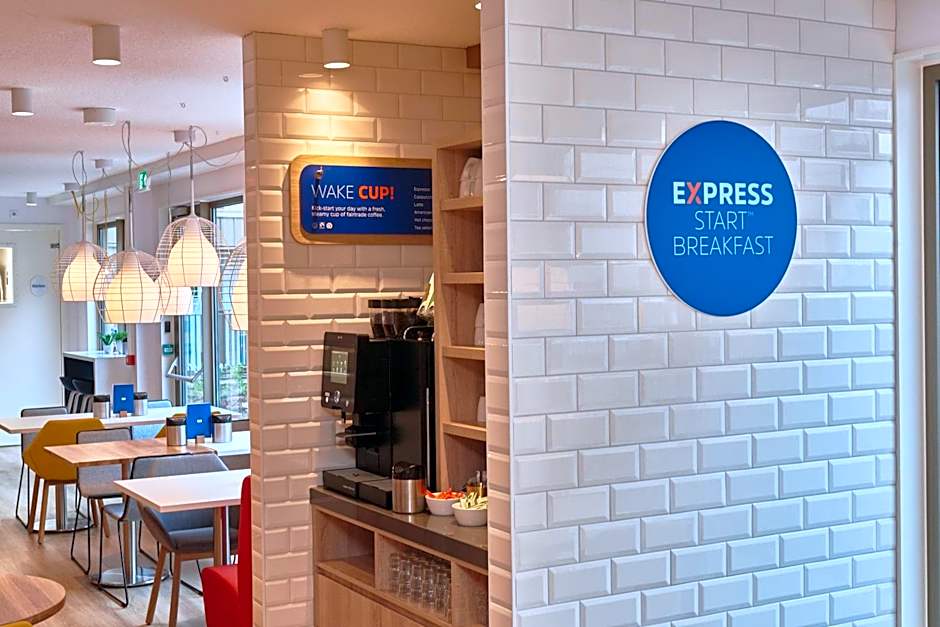 Holiday Inn Express Amsterdam - City Hall By IHG