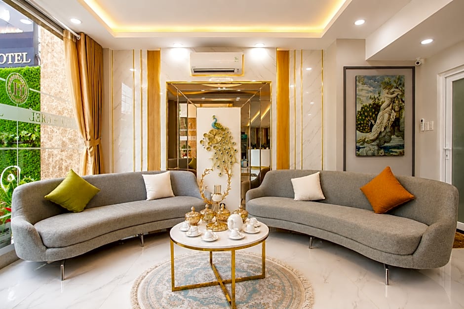 HERA HOTEL
