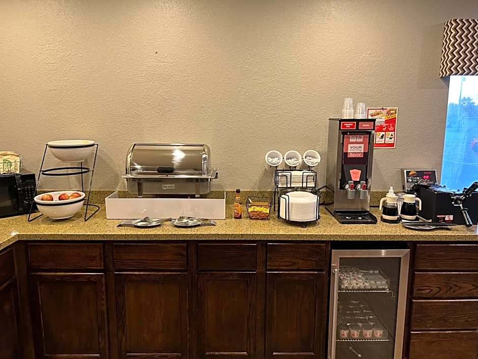 Boarders Inn & Suites by Cobblestone Hotels - Munising