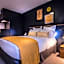 Best Western Plus Suitcase Paris La Defense