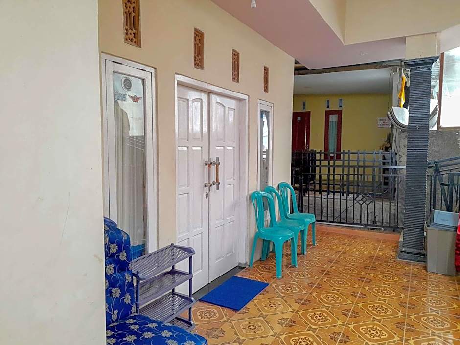 Shinta Syariah Homestay Dieng RedPartner