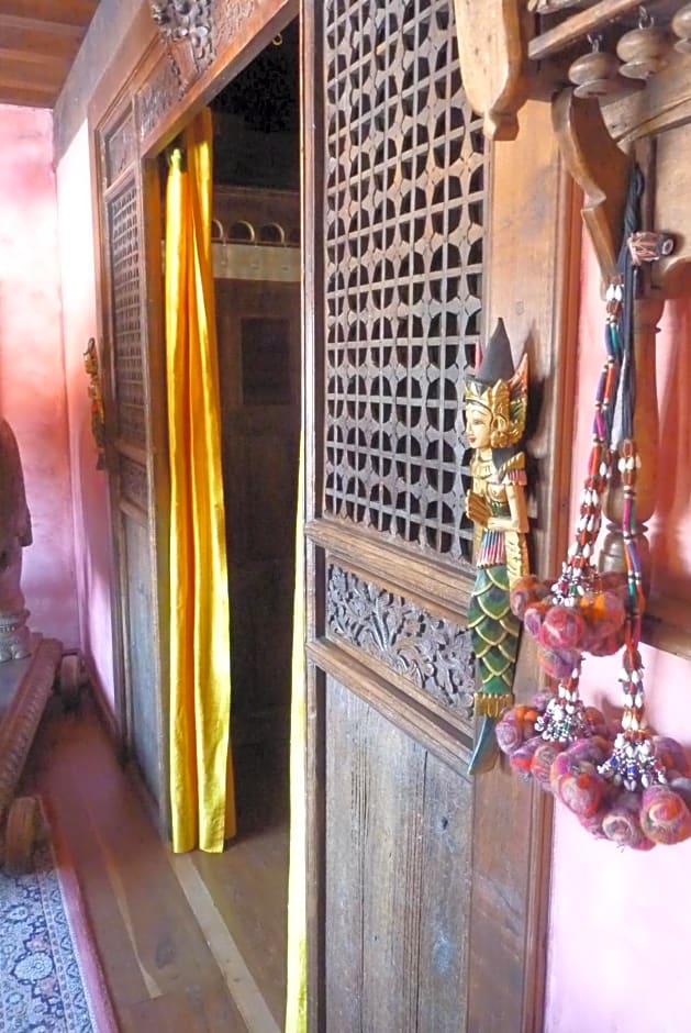 Les Folies de la Serve