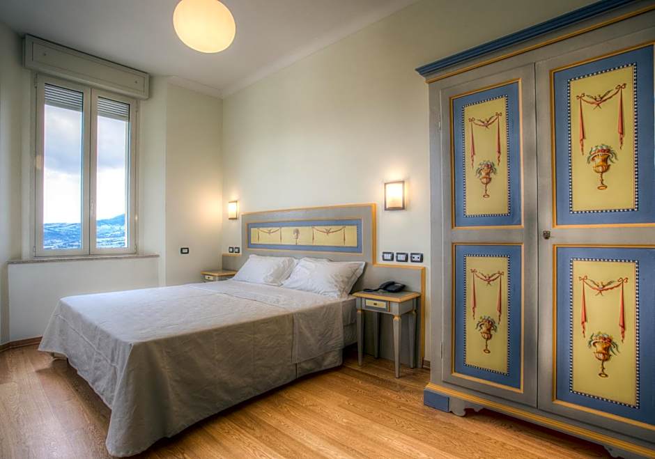 Hotel Il Duca Del Montefeltro