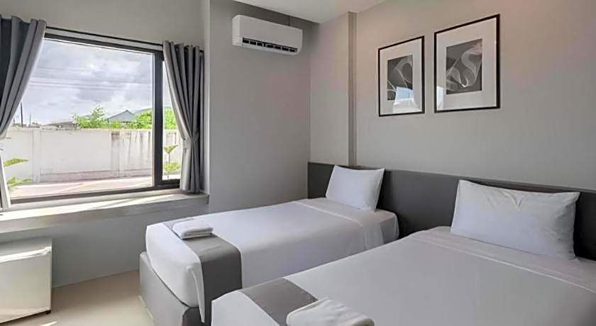 C2U Hotel Uthai Thani