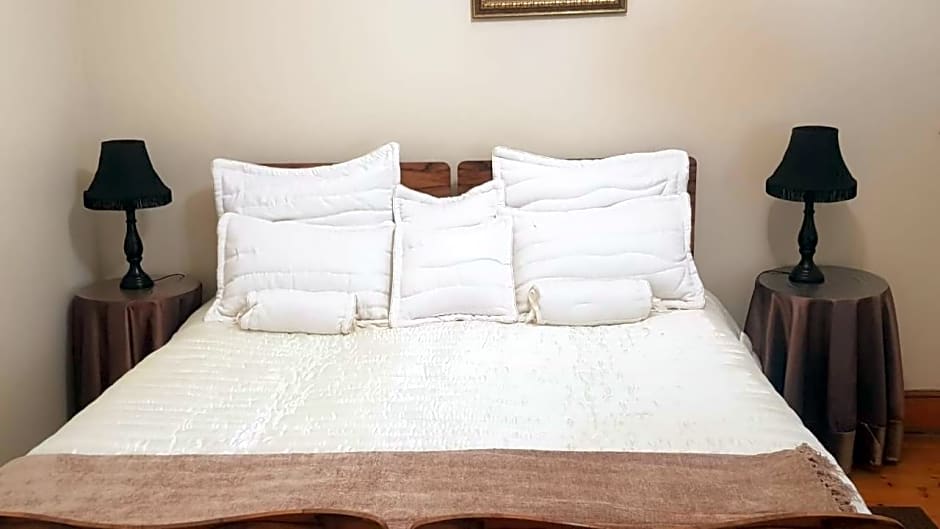 Upper Houghton Guesthouse