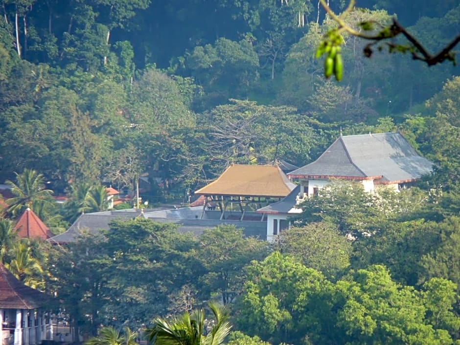 Oak Ray Serene Garden Hotel