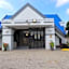 Travelodge by Wyndham Milwaukee