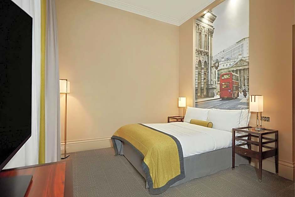 Threadneedles, Autograph Collection by Marriott