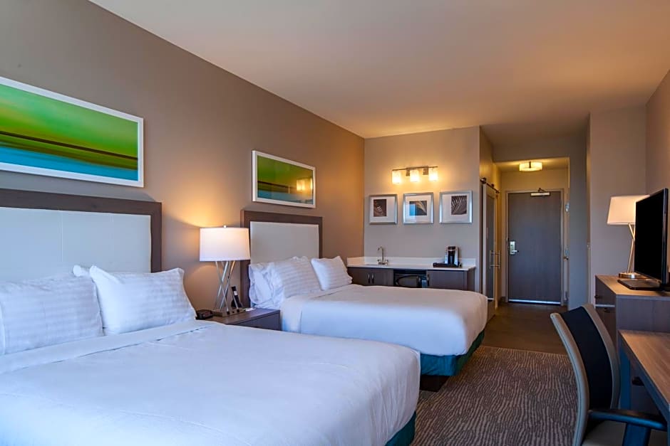 Holiday Inn Cleveland Clinic, an IHG Hotel