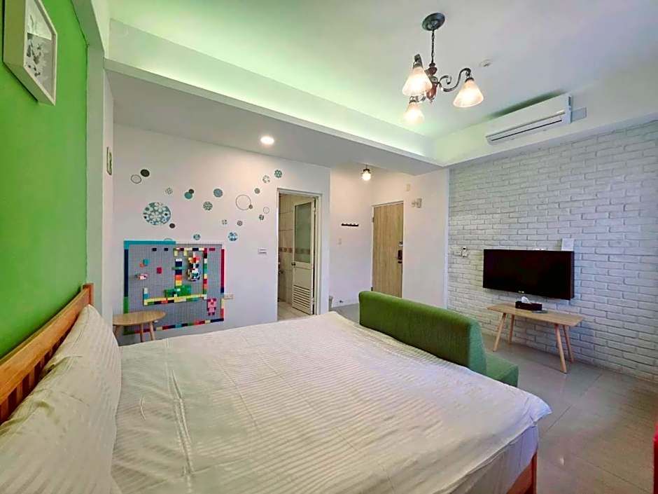 Q House