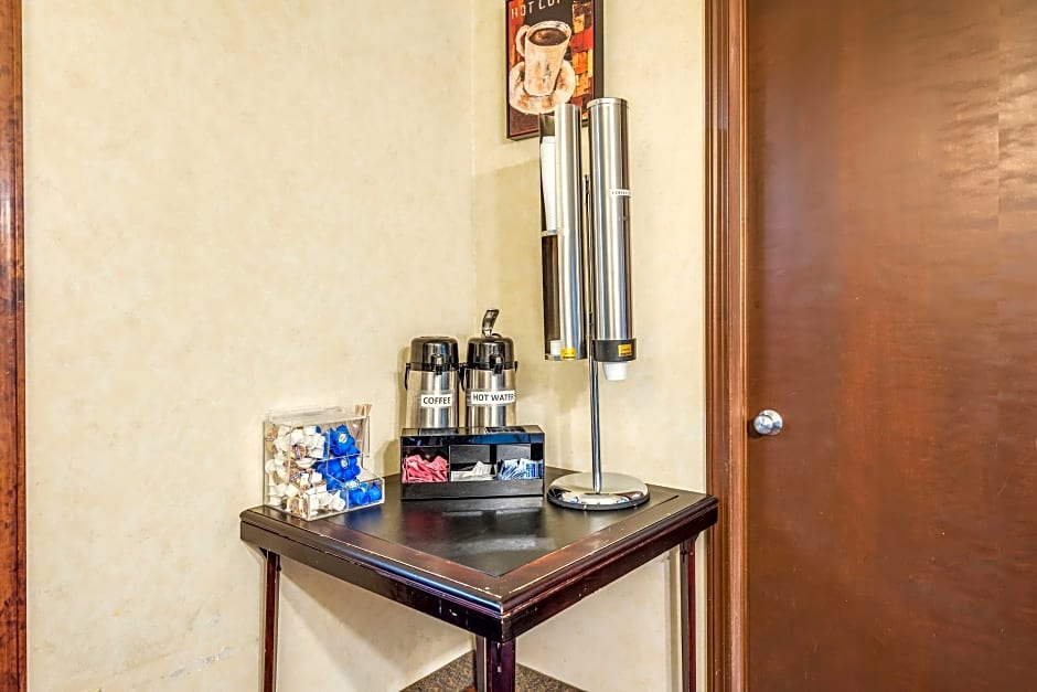 Knights Inn Sandusky