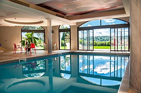 Le Domaine Des Chevaliers De Malte Hotel