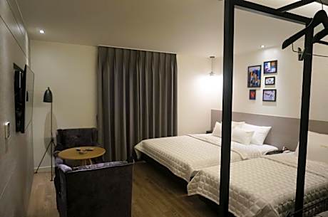 Premium Twin Room