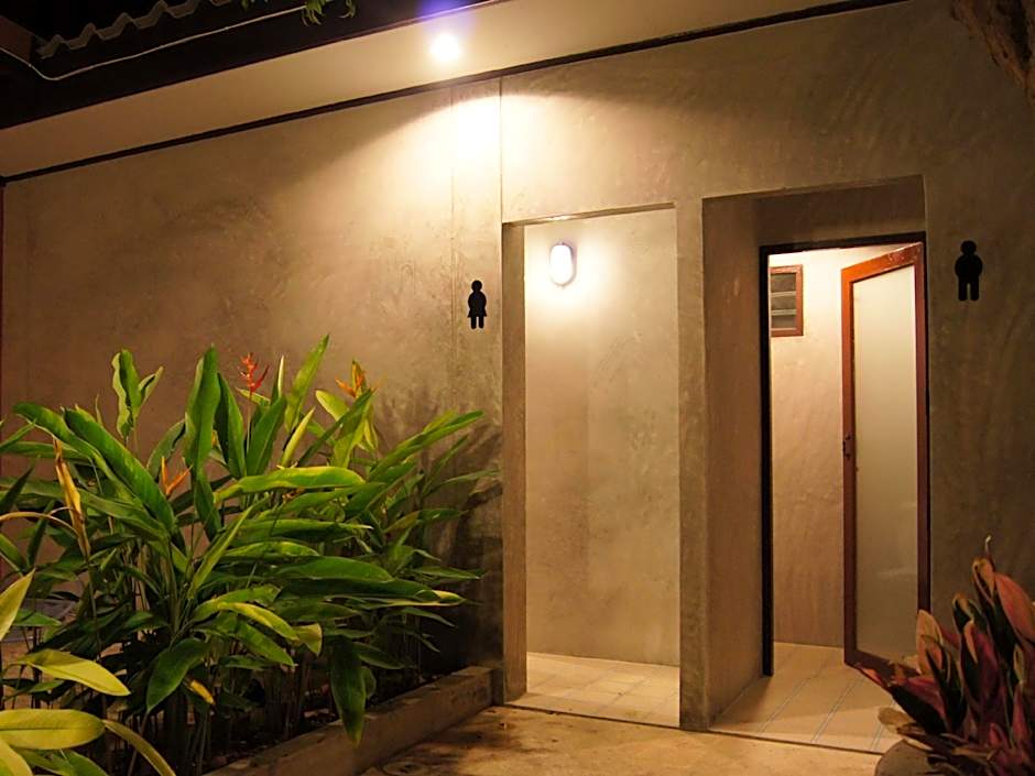 Baan Ma Feung Guest House