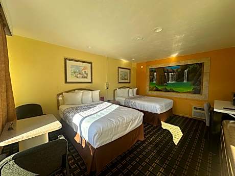 2 Queen Beds Non-Smoking