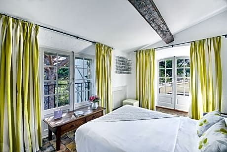 Superior Suite with Terrace and Sea View