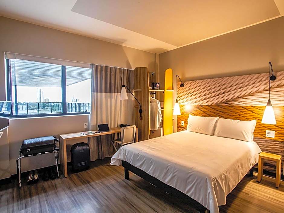 Ibis Palmas Avenida JK