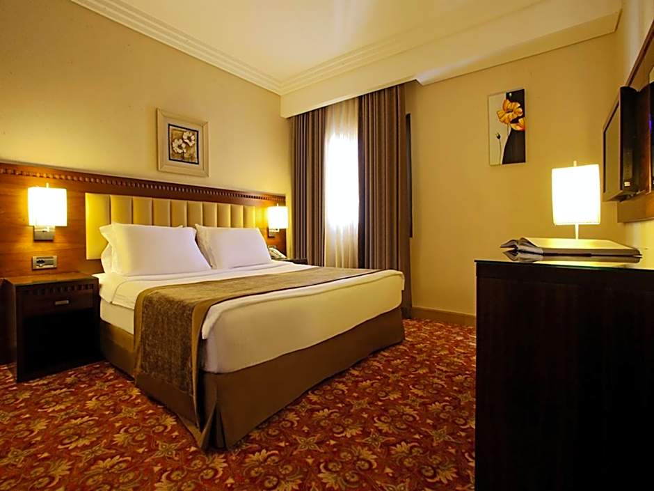 Lancaster Suites Raouche