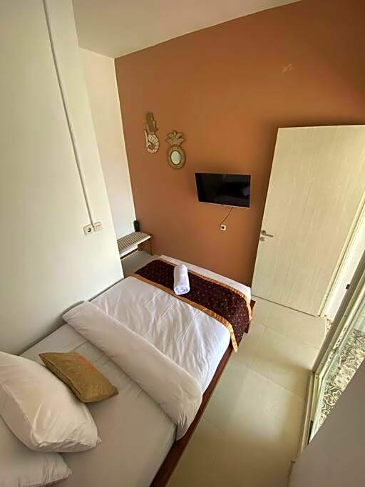 Emka Villa Traditional Minimalist