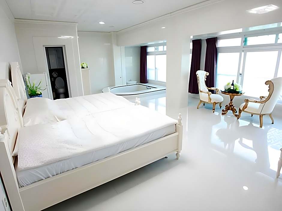 Donghae Boyang Hot Spring Convention Hotel