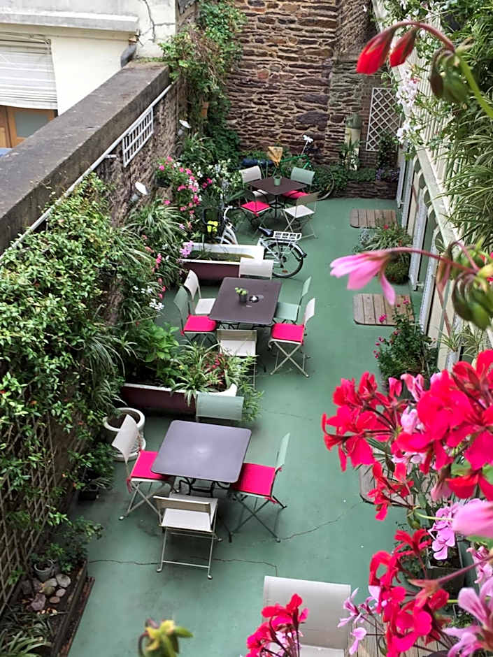 Garden Hotel Rennes Centre Gare