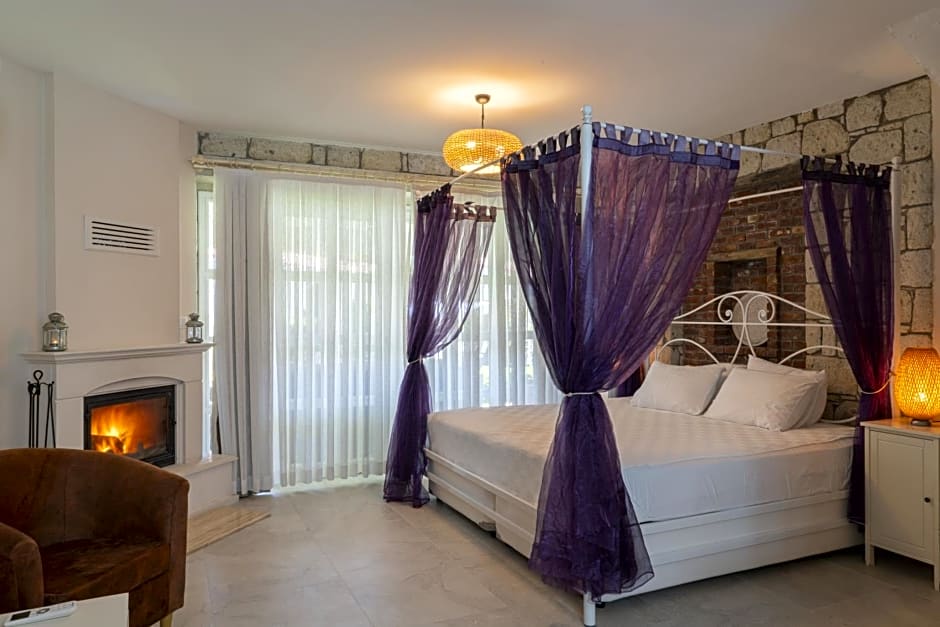 Panda Alacati Hotel
