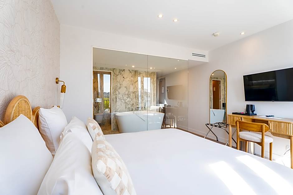 Bobo's (ex Ideal Hotel Design)