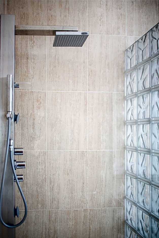 Puerta de Santillana