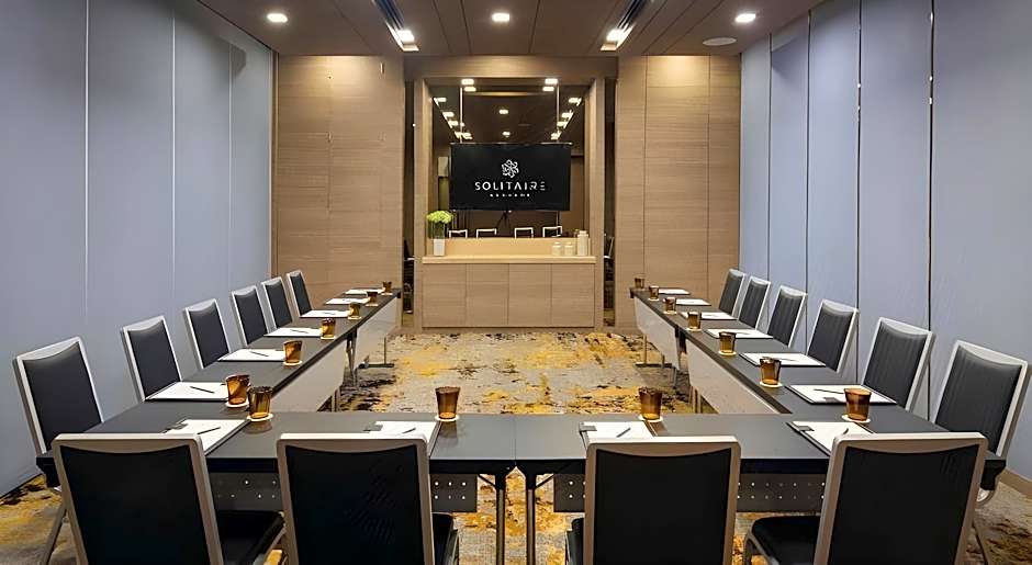 Solitaire Bangkok Sukhumvit 11