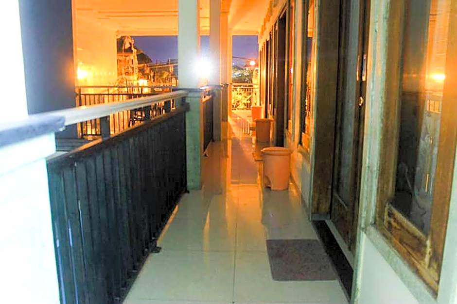 Antara Sunset Road