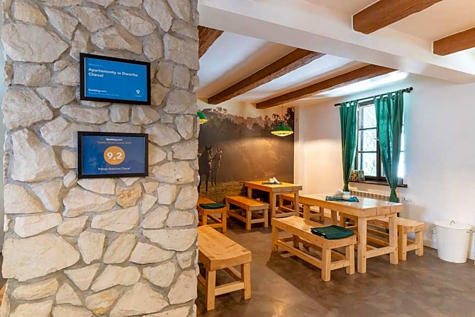 Apartamenty w Dworku Cheval
