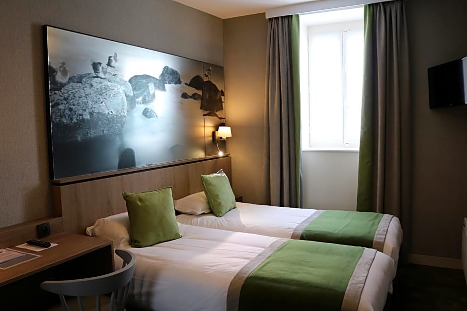 Mouton Blanc Hotel