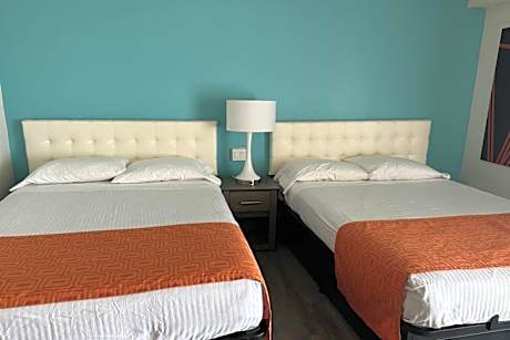 2 Double Beds Non-Smoking