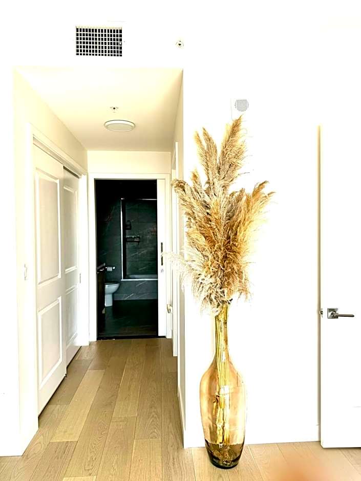 Crypto Arena Luxury Property