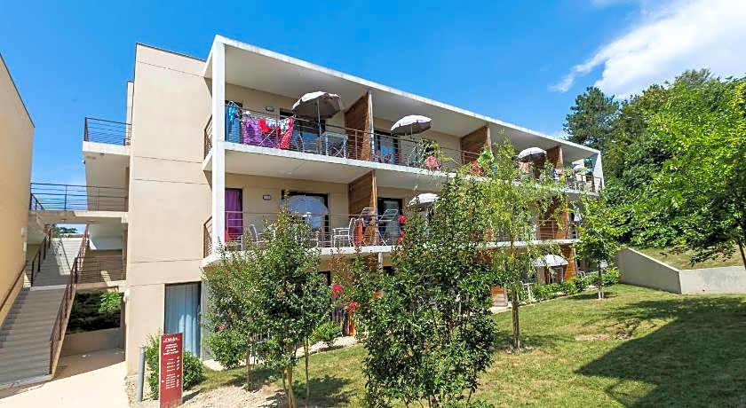 Residence Prestige Odalys Le Clos Saint Michel
