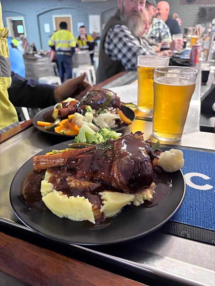 The Club Hotel Collie