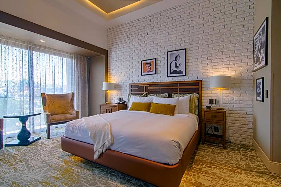 K Tower Boutique Hotel By Lucerna