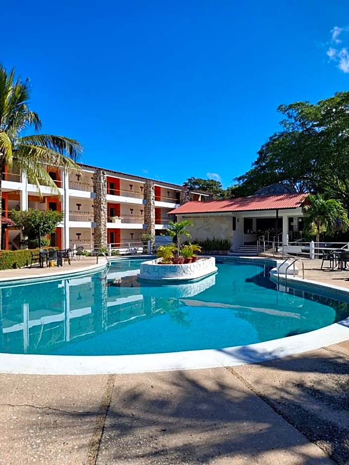 Plaza Palenque Hotel & Convention Center