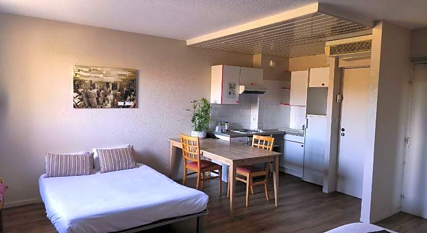 Kyriad Hotel Montpellier Centre Antigone
