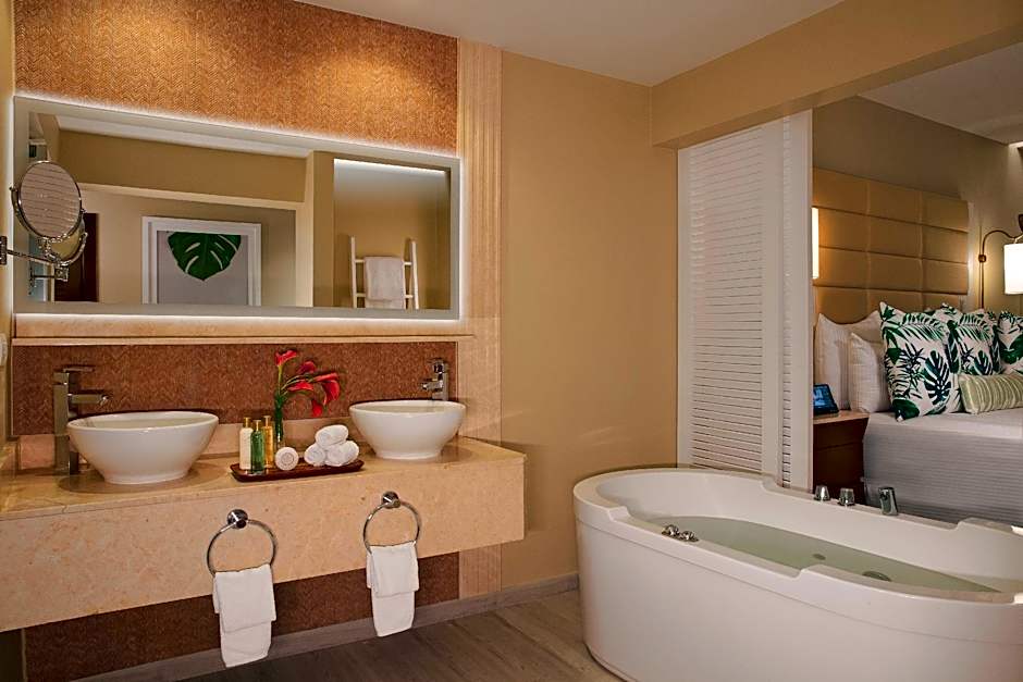 Secrets Wild Orchid- All Inclusive- Adults Only