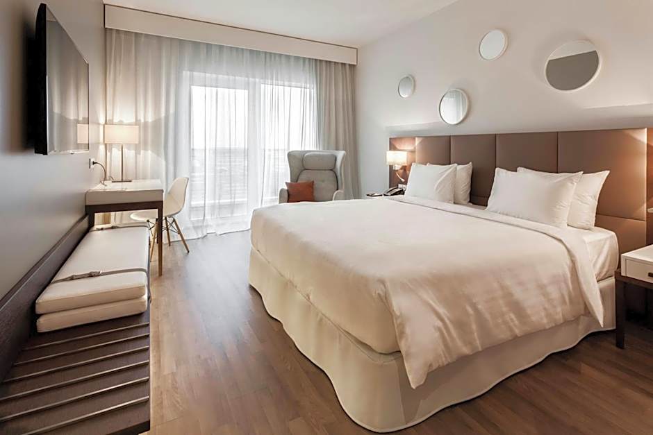 AC Hotel by Marriott Paris Le Bourget Airport