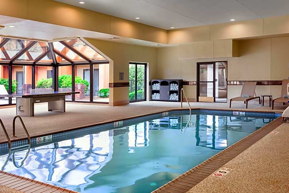 Courtyard by Marriott Mahwah