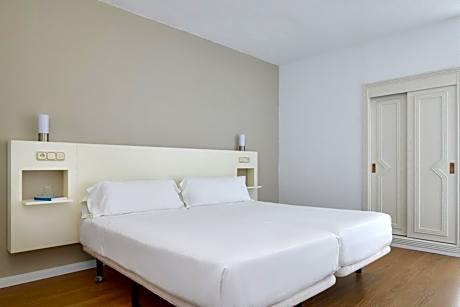 Studio for 2 Adults