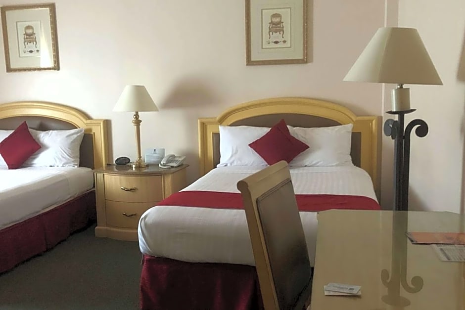 Best Western Centro Cadereyta